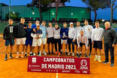 Finalistas en el Campeonato de  Madrid I Div  por equipos. Escuela de Alto Rendimiento de Tenis