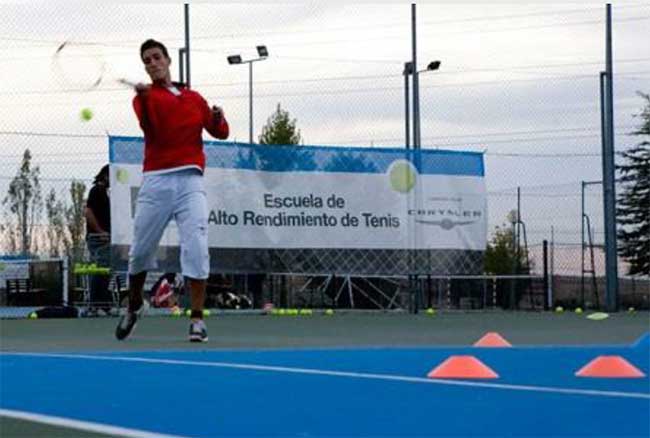 Visita nuestra Escuela de Alto Rendimiento de Tenis