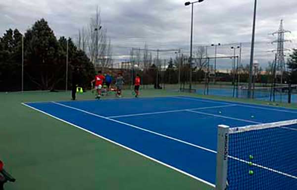 Equipación escuela alto rendimiento de tenis