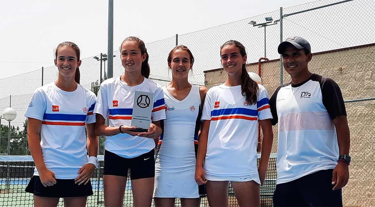 Nuevo triunfo: Campeonato de Madrid por Equipos Infantiles Femeninos. Escuela de Alto Rendimiento de Tenis